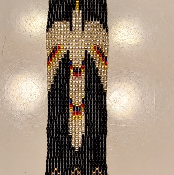 Native American Bracelet Hand Beaded Toggle closure - Picture 2 of 7